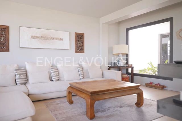 4 soverom Villa til salgs i El Madroñal, Adeje med svømmebasseng garasje - € 2 625 000 (Ref: 9876867)