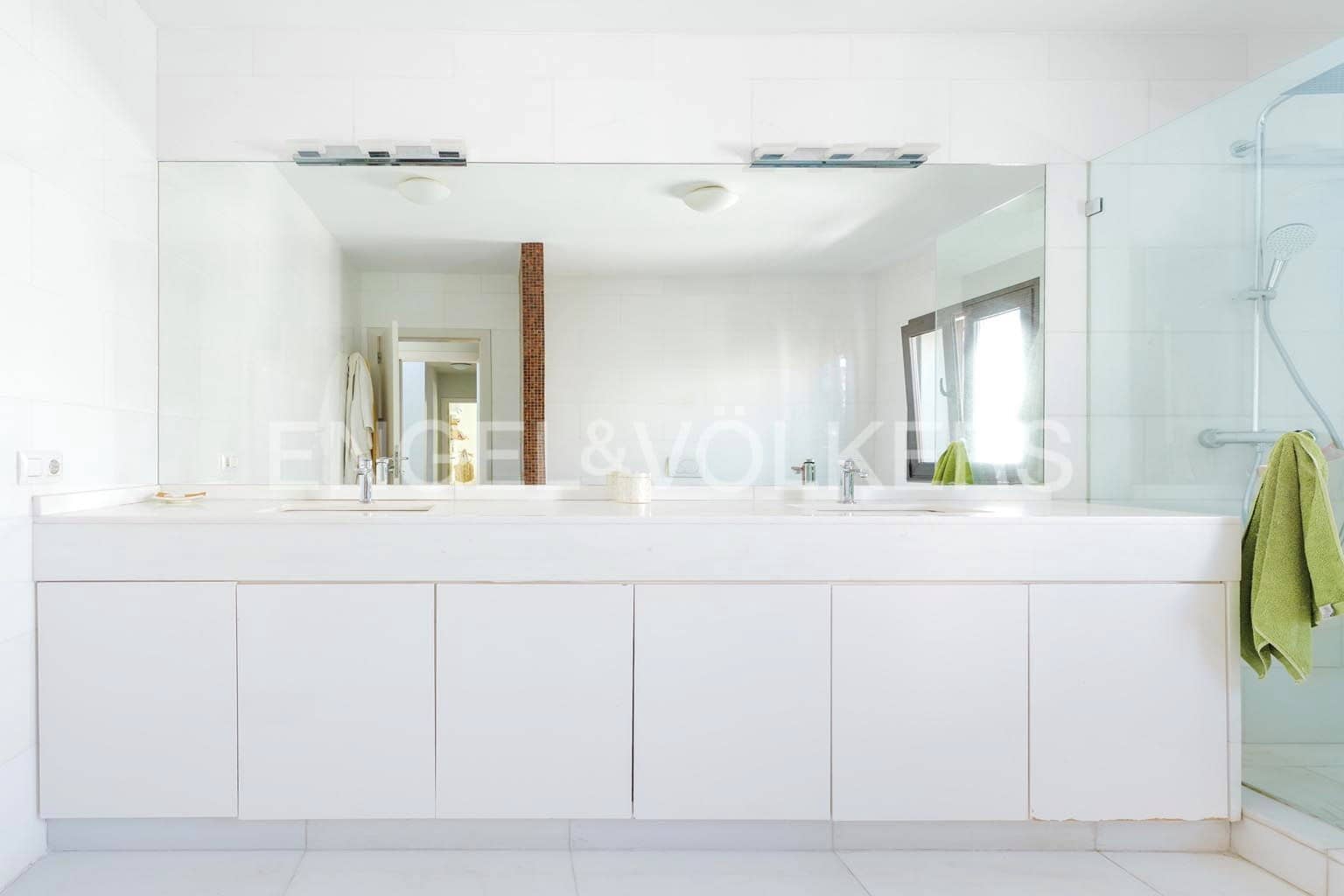 4 soverom Villa til salgs i El Madronal med svømmebasseng garasje - € 2 625 000 (Ref: 9876867)