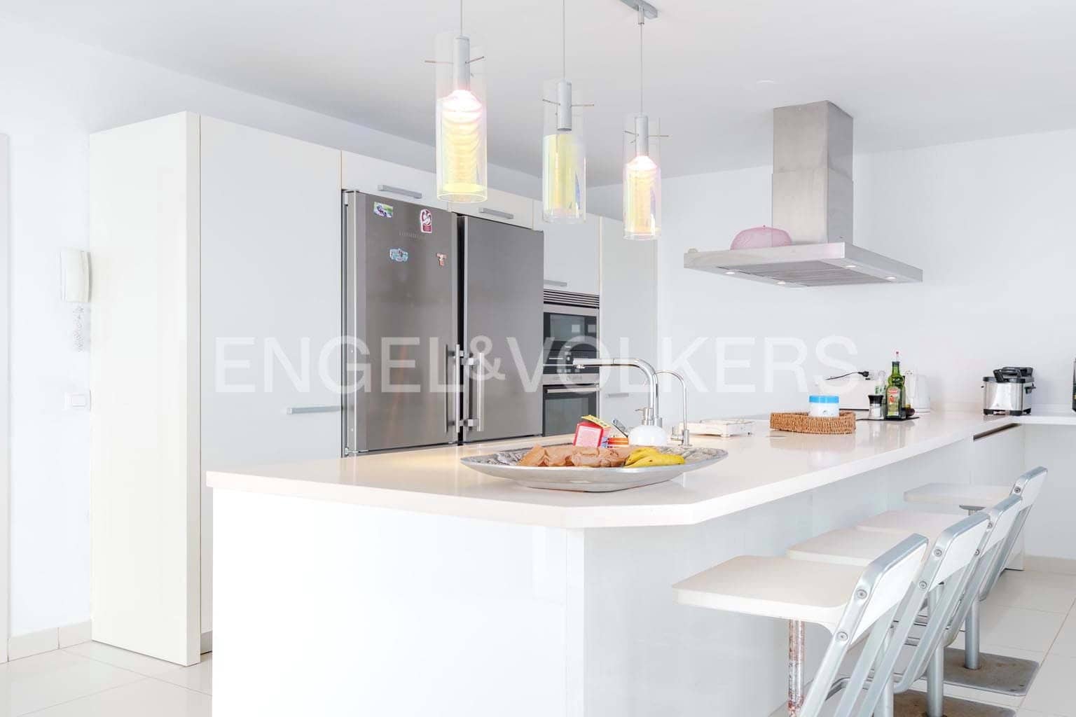 4 soverom Villa til salgs i El Madronal med svømmebasseng garasje - € 2 625 000 (Ref: 9876867)