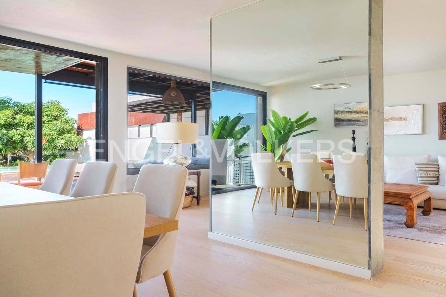 4 soverom Villa til salgs i El Madronal med svømmebasseng garasje - € 2 625 000 (Ref: 9876867)