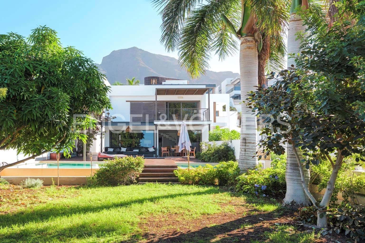 4 soverom Villa til salgs i El Madronal med svømmebasseng garasje - € 2 625 000 (Ref: 9876867)