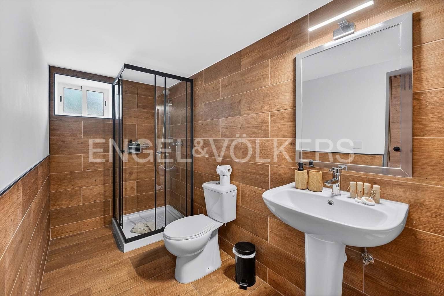 4 slaapkamer Villa te koop in Arona met zwembad - € 810.000 (Ref: 9890951)