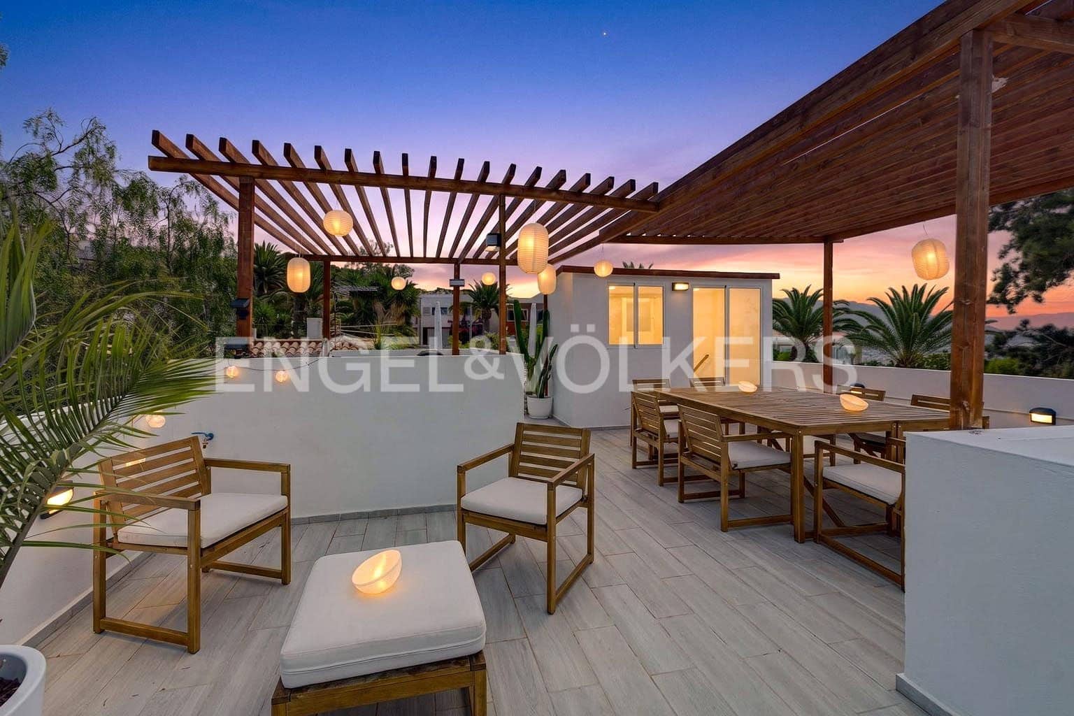 4 slaapkamer Villa te koop in Arona met zwembad - € 810.000 (Ref: 9890951)