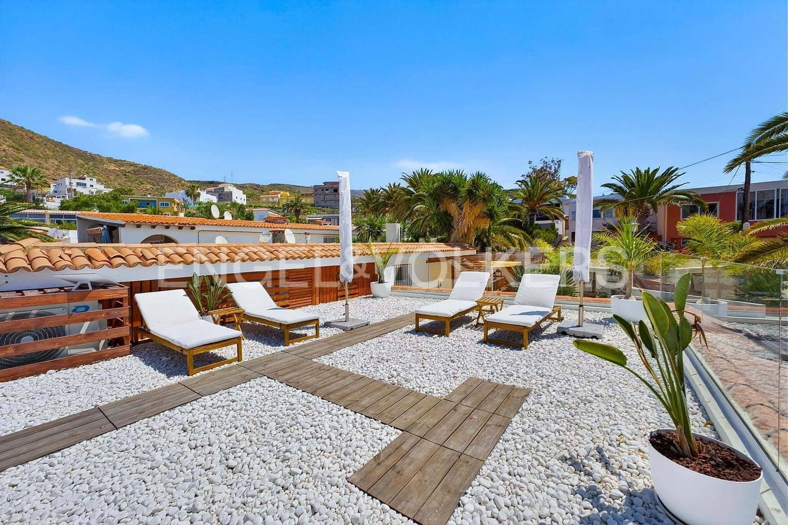 4 slaapkamer Villa te koop in Arona met zwembad - € 810.000 (Ref: 9890951)