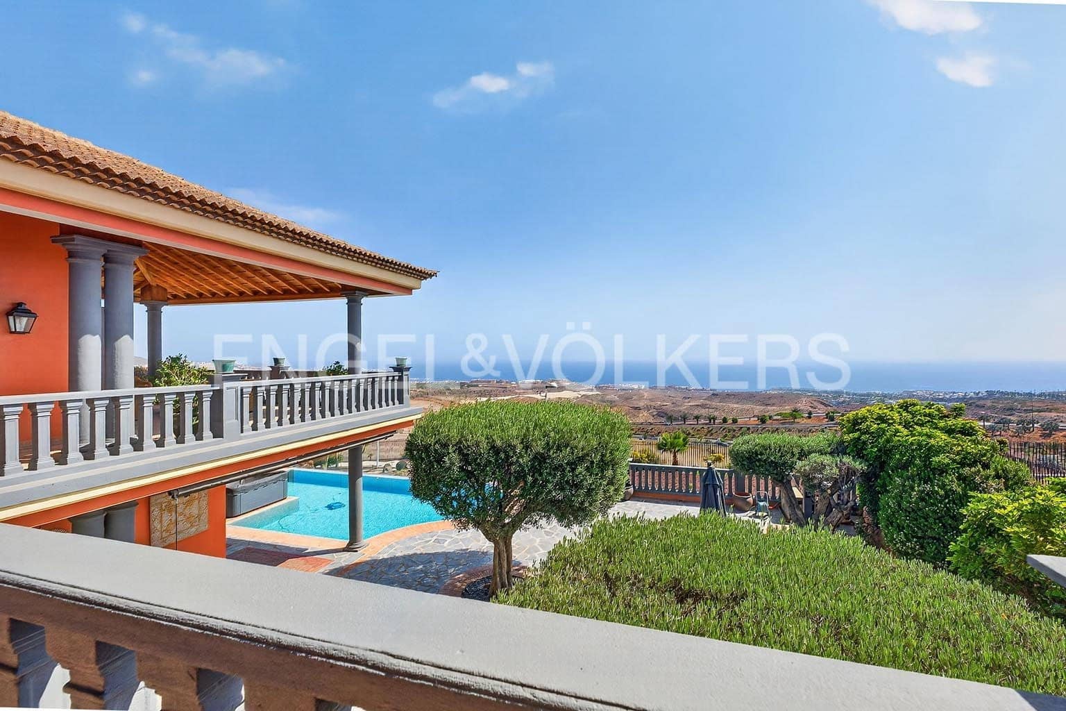 4 chambre Villa/Maison à vendre à Adeje avec piscine garage - 3 250 000 € (Ref: 9895152)
