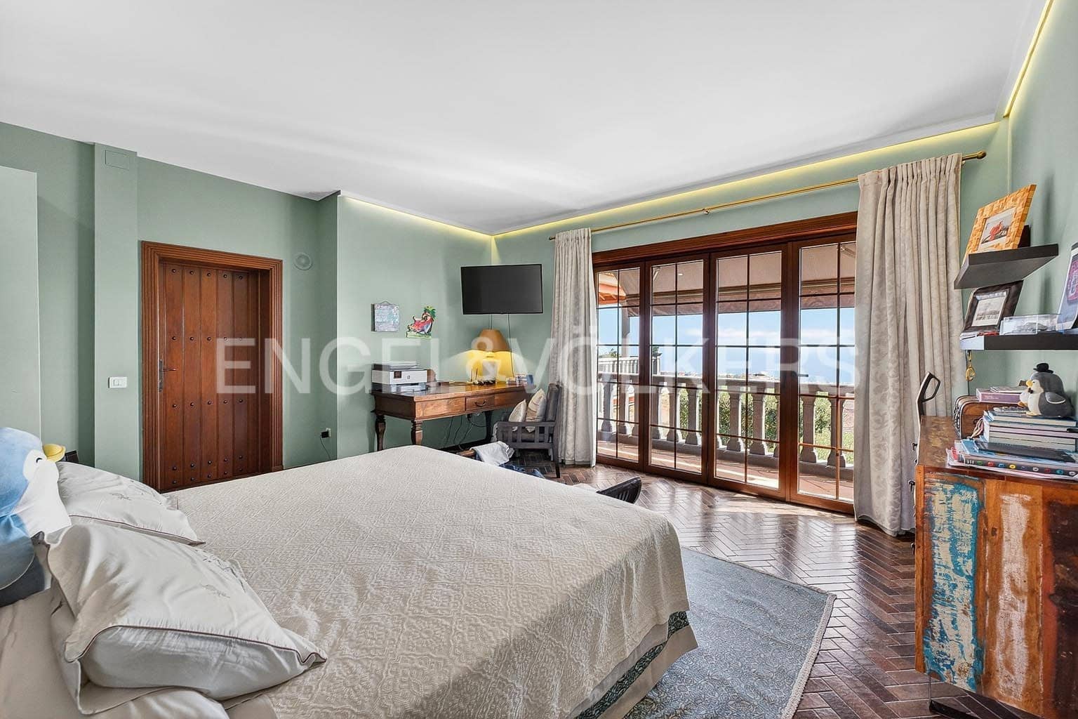 4 chambre Villa/Maison à vendre à Adeje avec piscine garage - 3 250 000 € (Ref: 9895152)