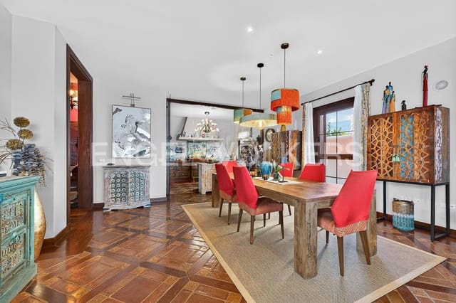 4 chambre Villa/Maison à vendre à Adeje avec piscine garage - 3 250 000 € (Ref: 9895152)