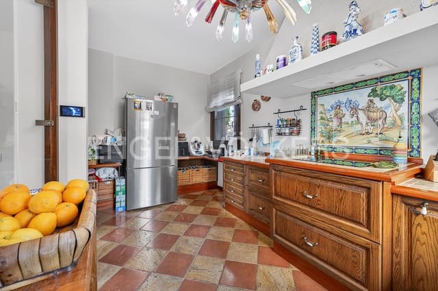 4 chambre Villa/Maison à vendre à Adeje avec piscine garage - 3 250 000 € (Ref: 9895152)