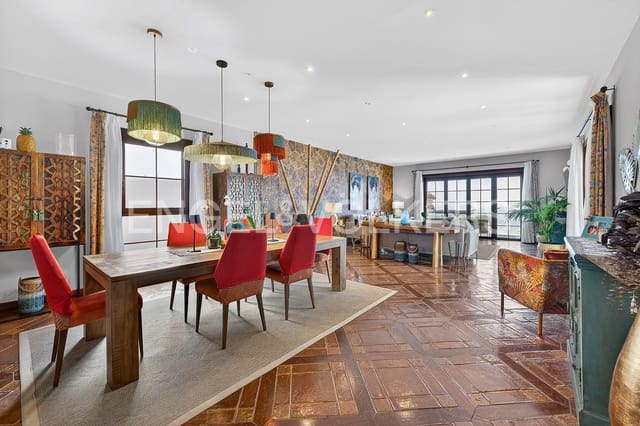 4 chambre Villa/Maison à vendre à Adeje avec piscine garage - 3 250 000 € (Ref: 9895152)