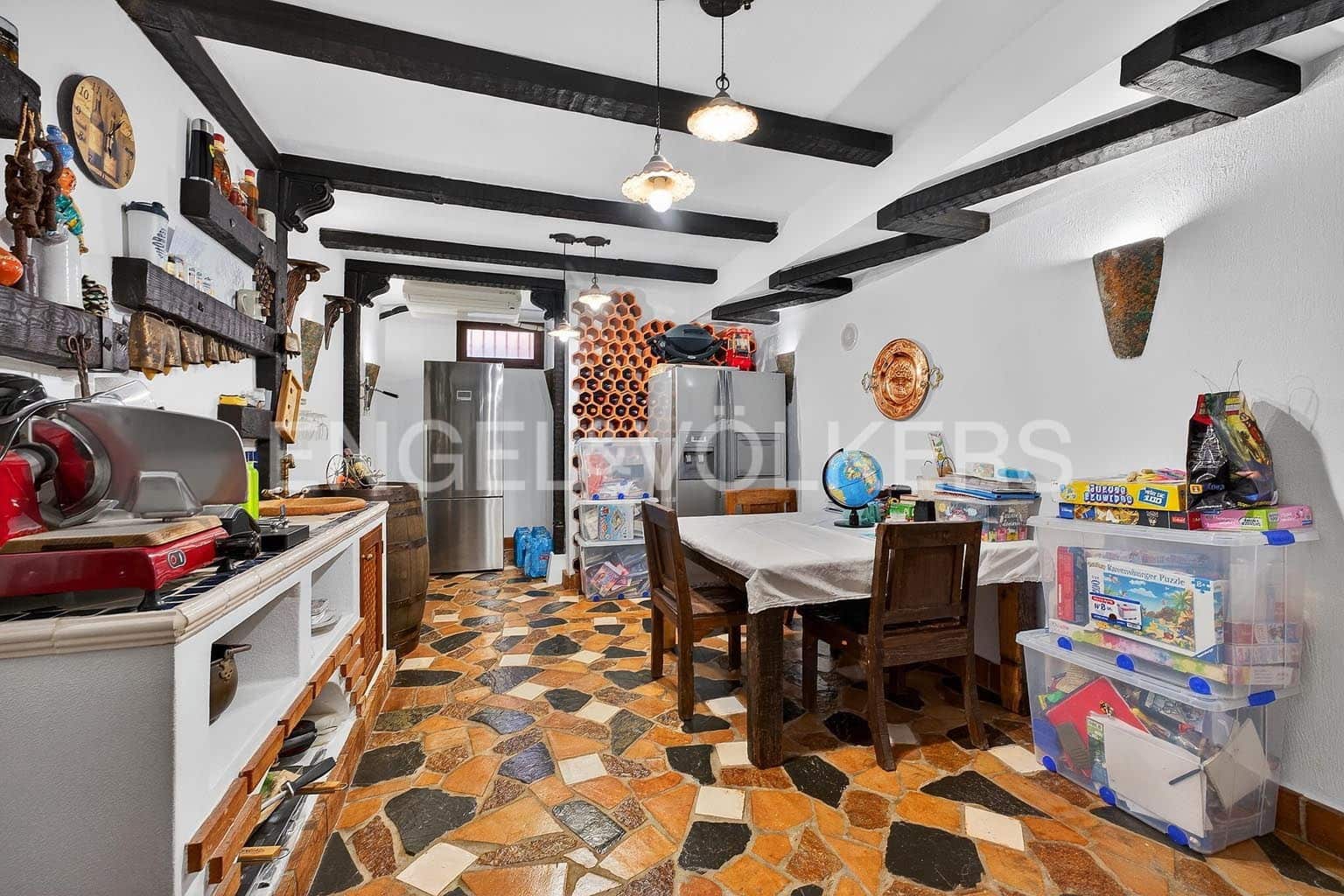 4 chambre Villa/Maison à vendre à Adeje avec piscine garage - 3 250 000 € (Ref: 9895152)