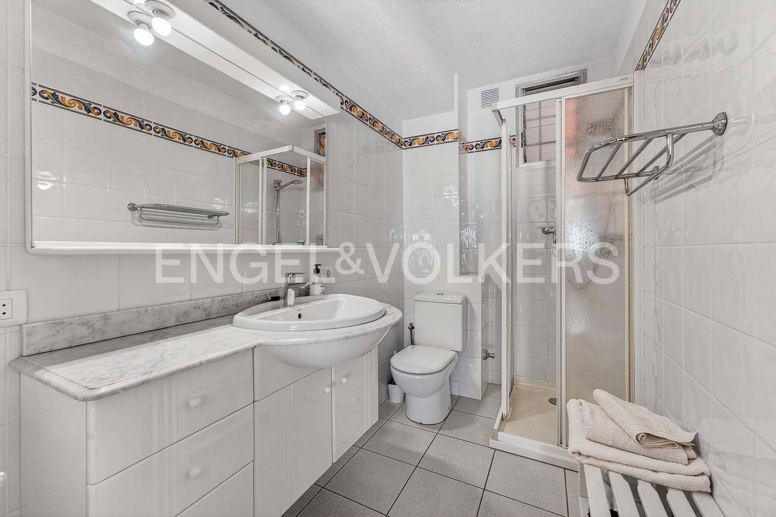 1 sypialnia Apartament na sprzedaż w Costa Adeje z basenem - 320 000 € (Ref: 9902098)