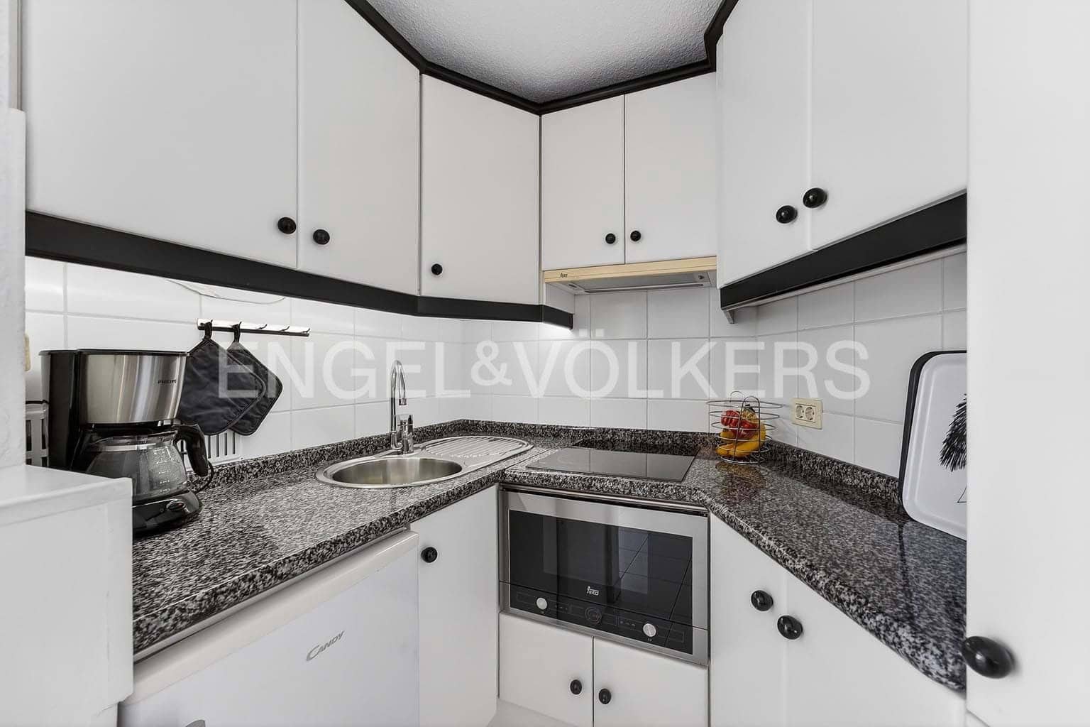 1 sypialnia Apartament na sprzedaż w Costa Adeje z basenem - 320 000 € (Ref: 9902098)