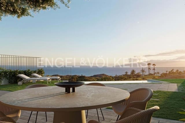 2 chambre Villa/Maison à vendre à Guía de Isora avec piscine garage - 1 350 000 € (Ref: 9911972)