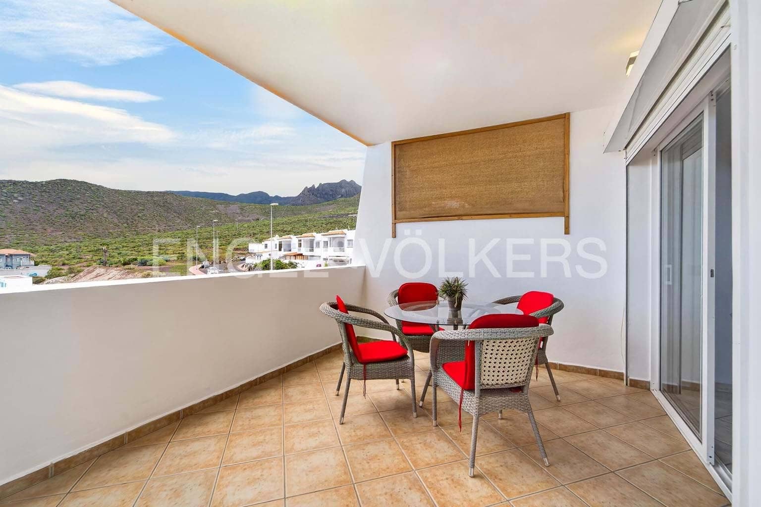 2 bedroom Apartment for sale in Roque del Conde with pool - € 299,000 (Ref: 9928337)