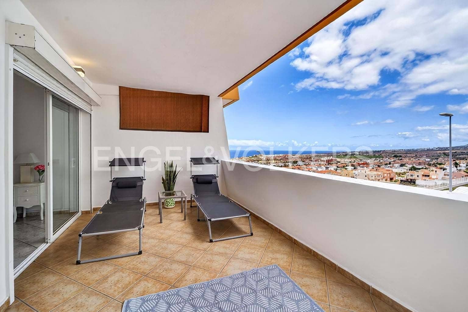 2 bedroom Apartment for sale in Roque del Conde with pool - € 299,000 (Ref: 9928337)