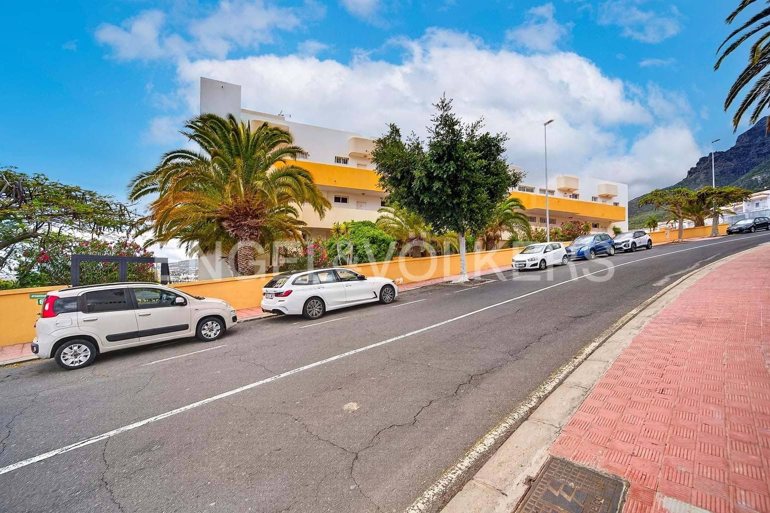 2 bedroom Apartment for sale in Roque del Conde with pool - € 299,000 (Ref: 9928337)