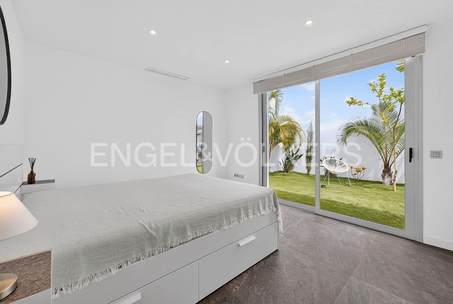 4 bedroom Villa for sale in Costa Adeje with pool garage - € 1,999,000 (Ref: 9941194)