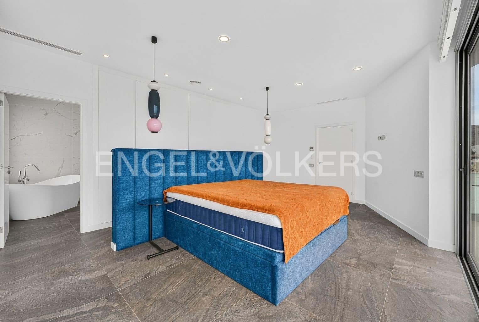 4 bedroom Villa for sale in Costa Adeje with pool garage - € 1,999,000 (Ref: 9941194)