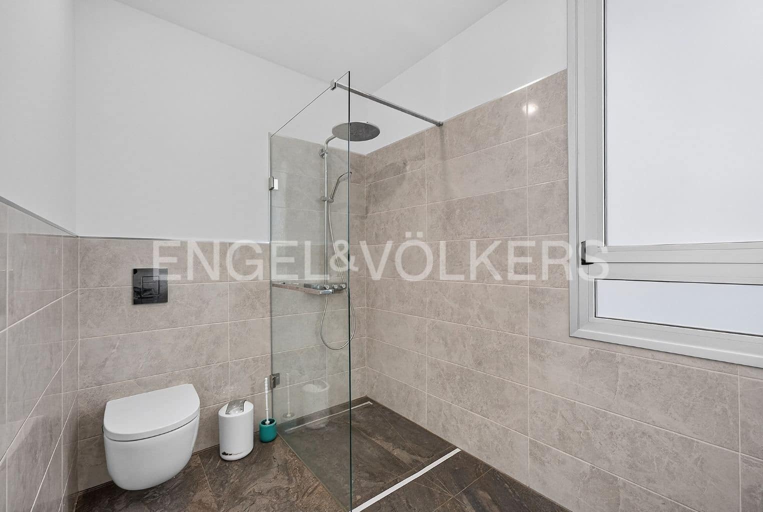 4 bedroom Villa for sale in Costa Adeje with pool garage - € 1,999,000 (Ref: 9941194)