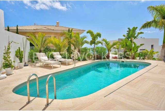 4 soveværelse Villa til salg i Costa Adeje, Adeje med swimmingpool garage - € 1.999.000 (Ref: 9941194)
