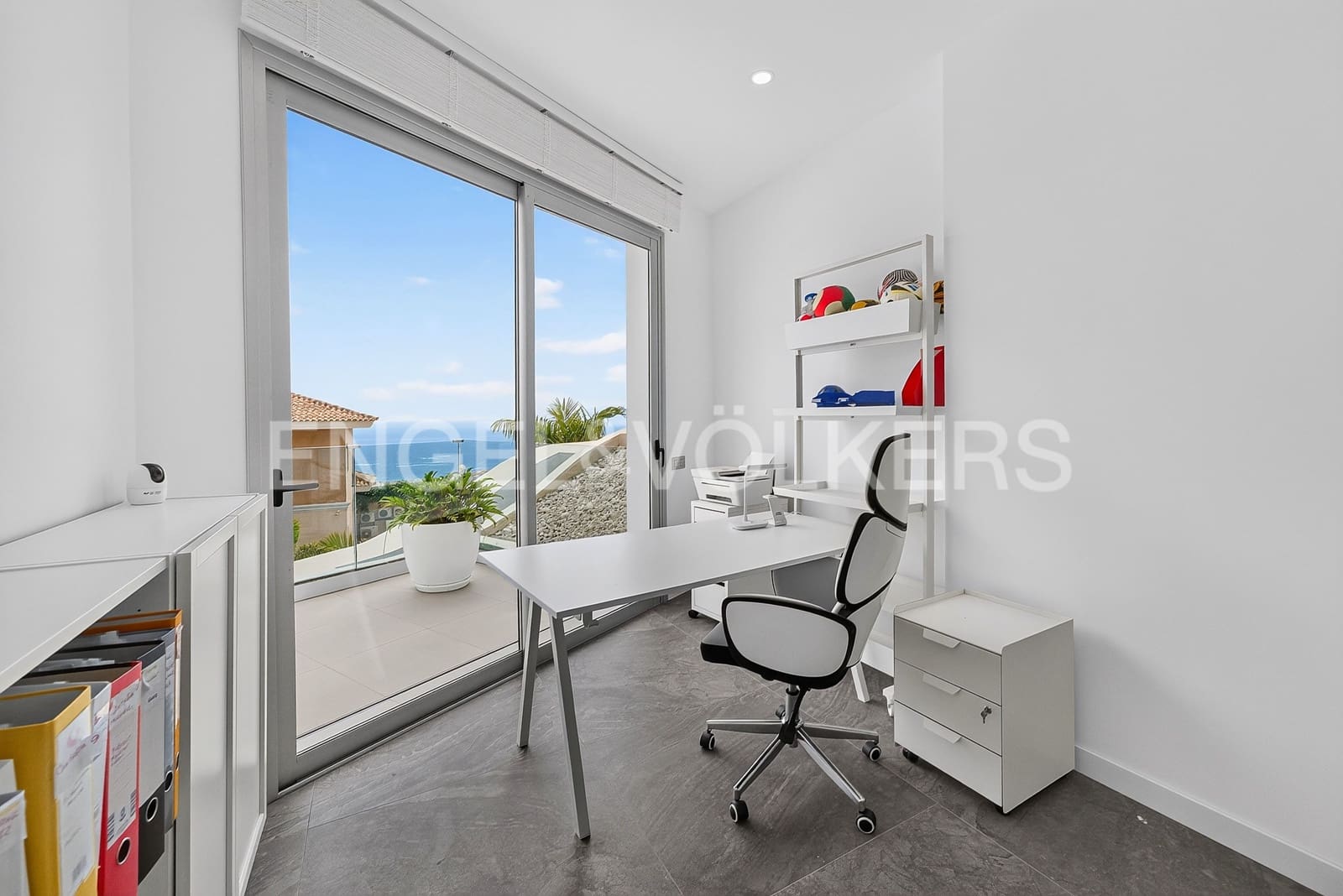 4 bedroom Villa for sale in Costa Adeje with pool garage - € 1,999,000 (Ref: 9941194)