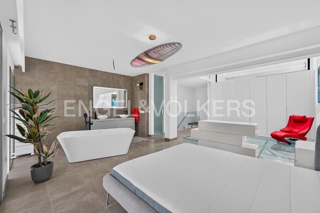 2 slaapkamer Appartement te koop in La Caleta, Valverde met zwembad - € 1.590.000 (Ref: 9973814)