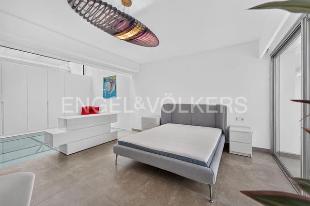 2 slaapkamer Appartement te koop in La Caleta, Valverde met zwembad - € 1.590.000 (Ref: 9973814)