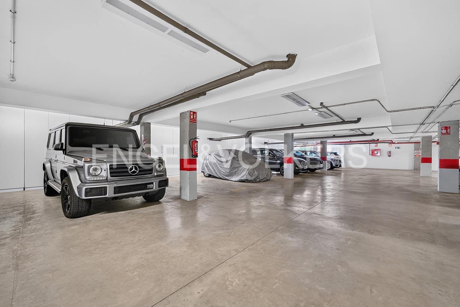 2 slaapkamer Appartement te koop in La Caleta met zwembad - € 1.590.000 (Ref: 9973814)