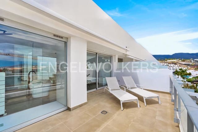 2 slaapkamer Appartement te koop in La Caleta, Valverde met zwembad - € 1.590.000 (Ref: 9973814)