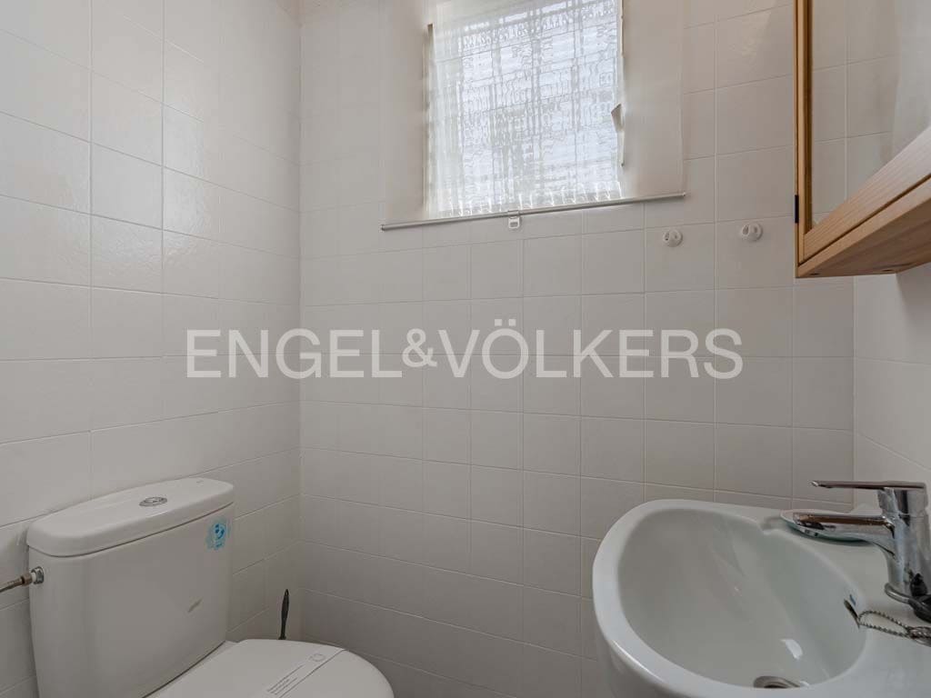 2 soverom Villa til salgs i San Eugenio med garasje - € 690 000 (Ref: 9996041)