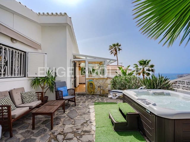 2 soverom Villa til salgs i San Eugenio, Adeje med garasje - € 690 000 (Ref: 9996041)