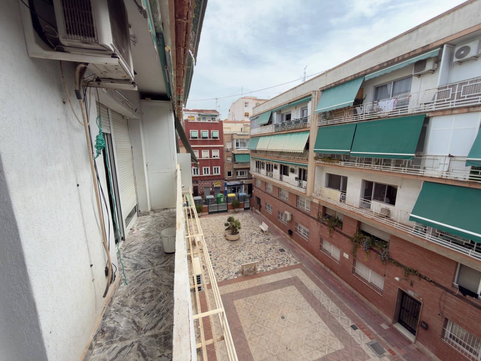 4 soveværelse Lejlighed til salg i Alicante by - € 179.000 (Ref: 10003786)