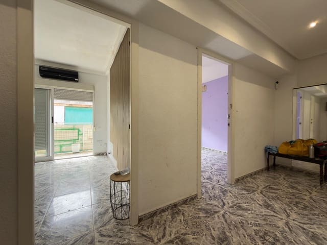 4 soveværelse Lejlighed til salg i Alicante by - € 179.000 (Ref: 10003786)