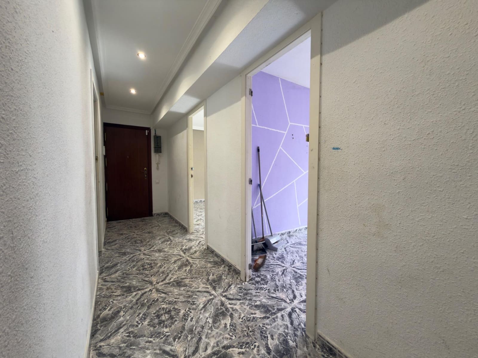 4 soveværelse Lejlighed til salg i Alicante by - € 179.000 (Ref: 10003786)