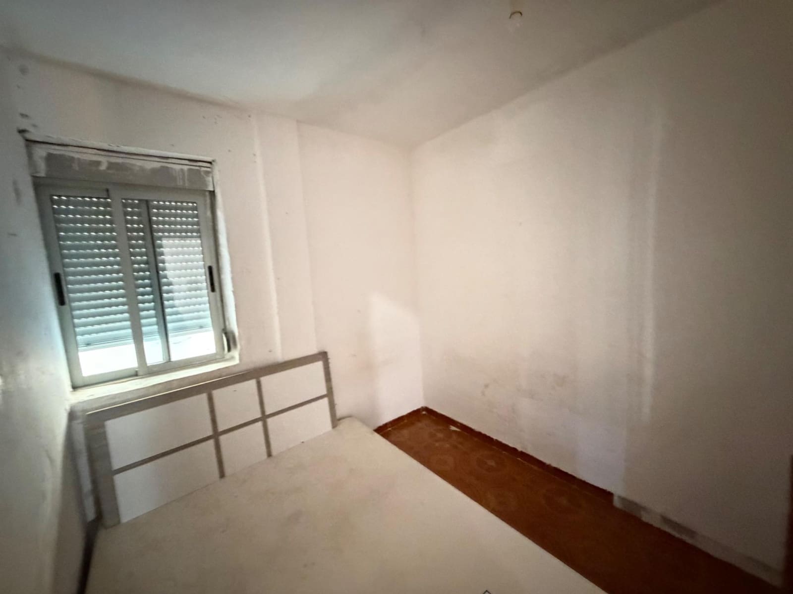 3 Zimmer Apartment zu verkaufen in Alicante / Alacant Stadt - 60.000 € (Ref: 10003787)