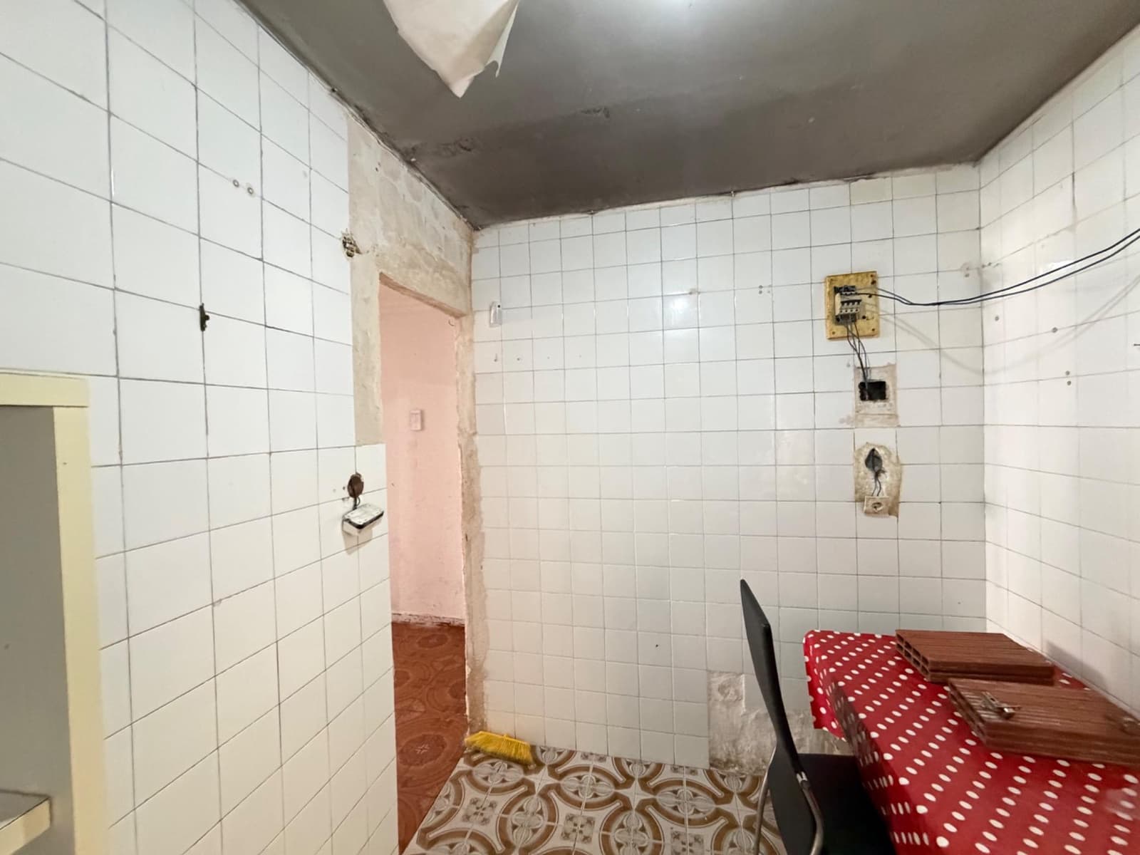 3 Zimmer Apartment zu verkaufen in Alicante / Alacant Stadt - 60.000 € (Ref: 10003787)