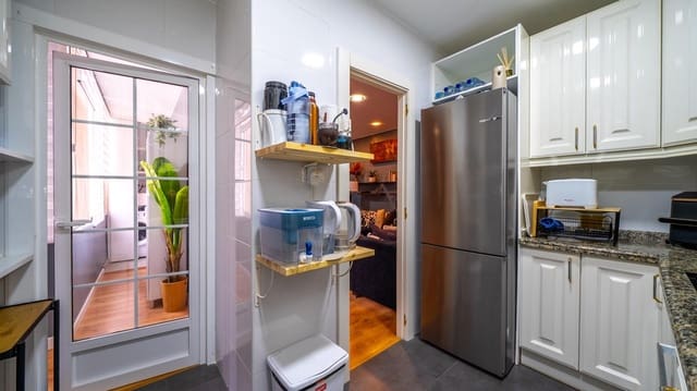 4 soveværelse Lejlighed til salg i Carolinas Bajas, Alicante by - € 199.500 (Ref: 10003788)