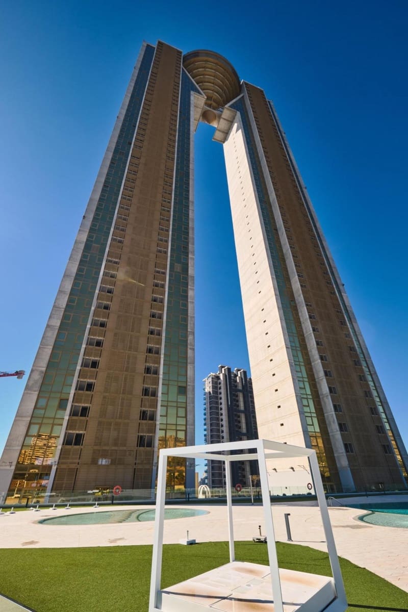 2 soveværelse Lejlighed til salg i Benidorm med swimmingpool - € 680.000 (Ref: 10003789)