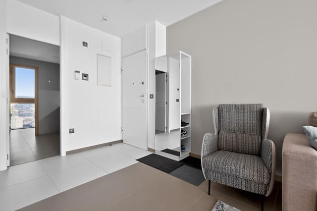 2 soveværelse Lejlighed til salg i Playa Poniente, Benidorm med swimmingpool - € 680.000 (Ref: 10003789)