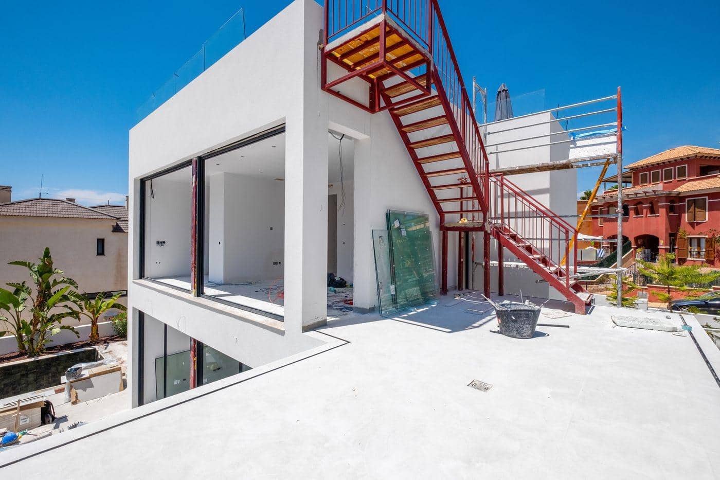 4 slaapkamer Villa te koop in Finestrat met zwembad - € 890.000 (Ref: 10006372)