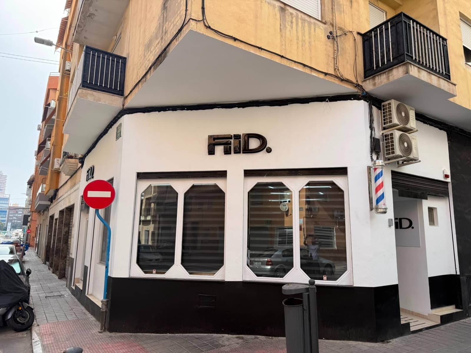 3 Zimmer Gewerbe zu verkaufen in Alicante / Alacant Stadt - 26.000 € (Ref: 10009202)