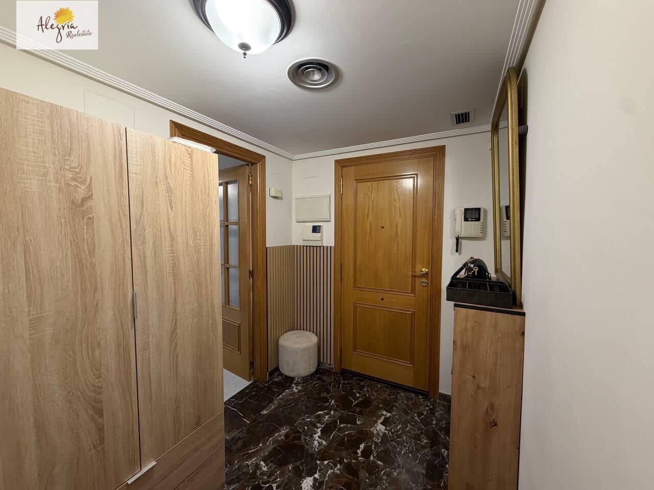 Appartement de 3 chambres à louer à Valence ville avec garage - 2 300 € (Ref: 10011552)