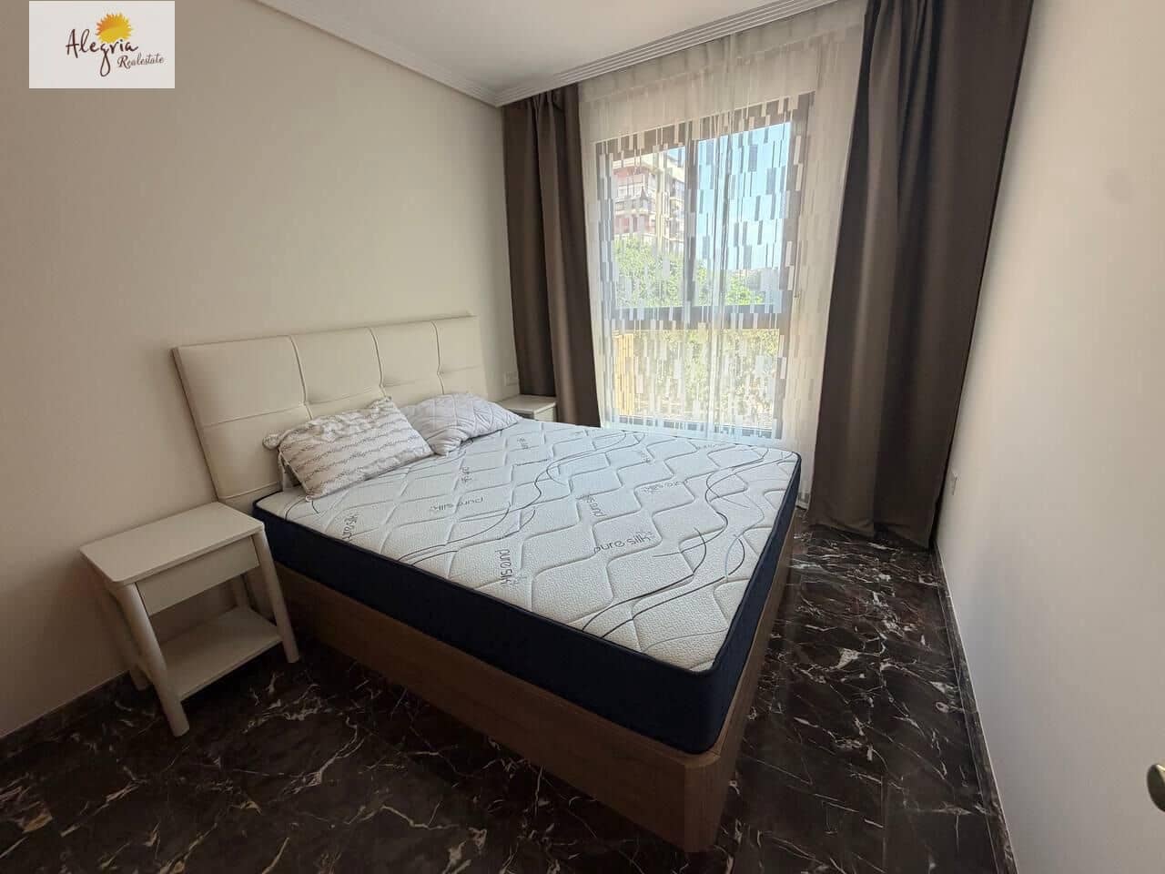 Appartement de 3 chambres à louer à Valence ville avec garage - 2 300 € (Ref: 10011552)