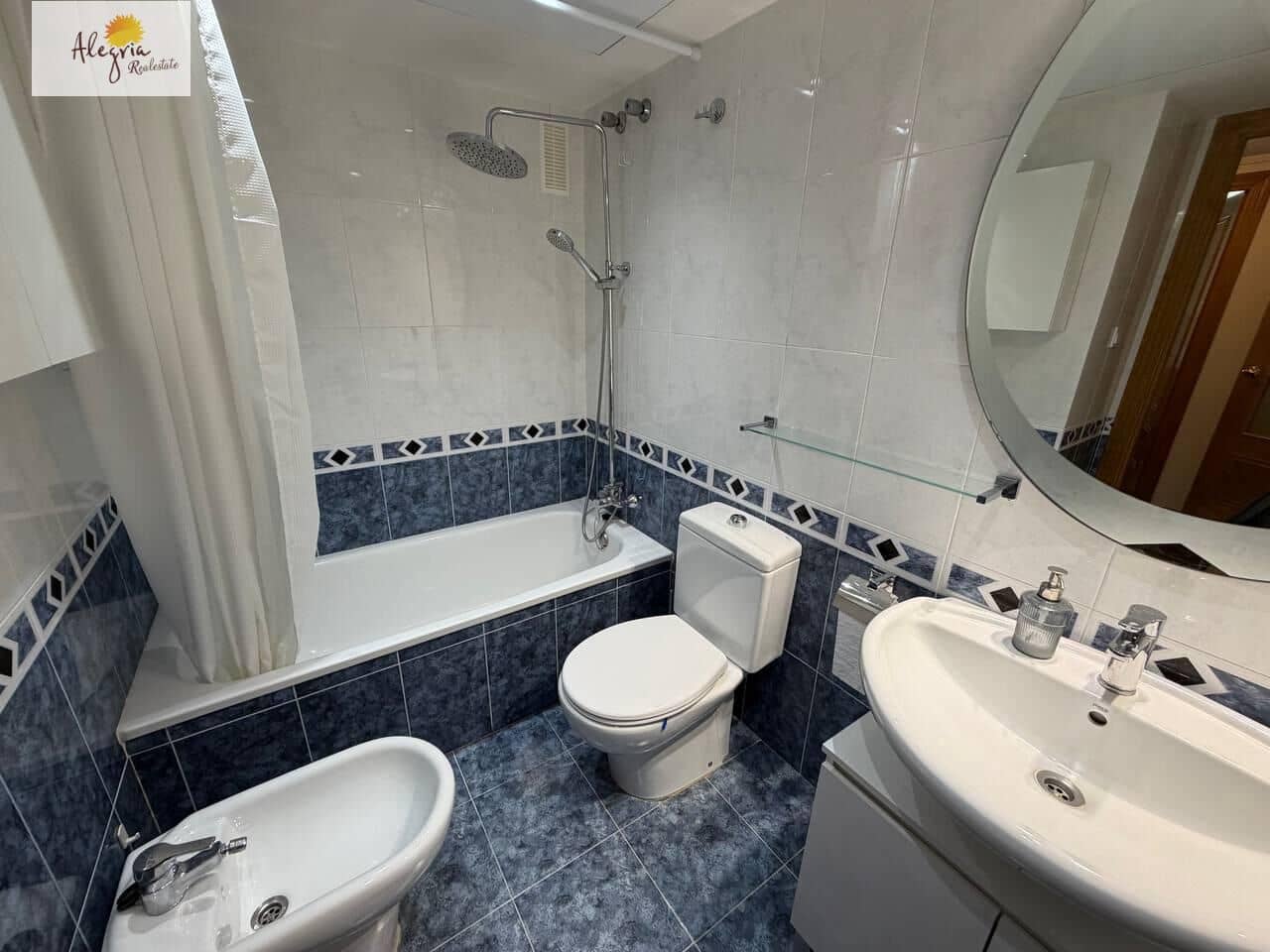 Appartement de 3 chambres à louer à Valence ville avec garage - 2 300 € (Ref: 10011552)