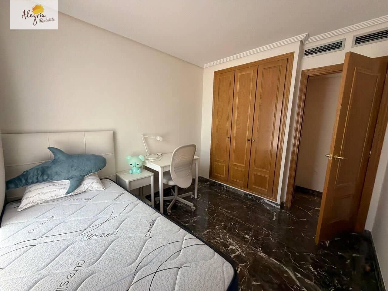 Appartement de 3 chambres à louer à Valence ville avec garage - 2 300 € (Ref: 10011552)