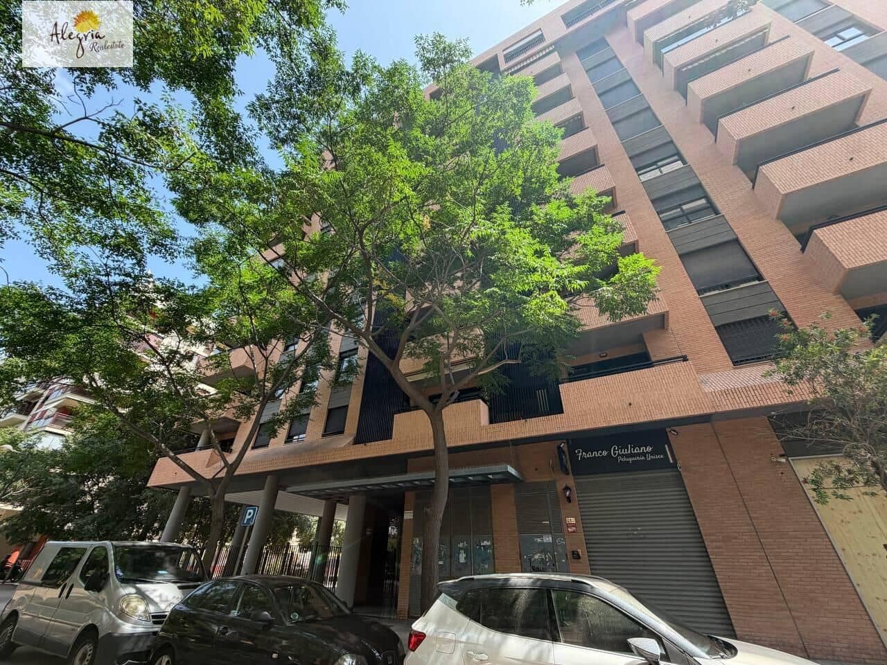 Appartement de 3 chambres à louer à Valence ville avec garage - 2 300 € (Ref: 10011552)