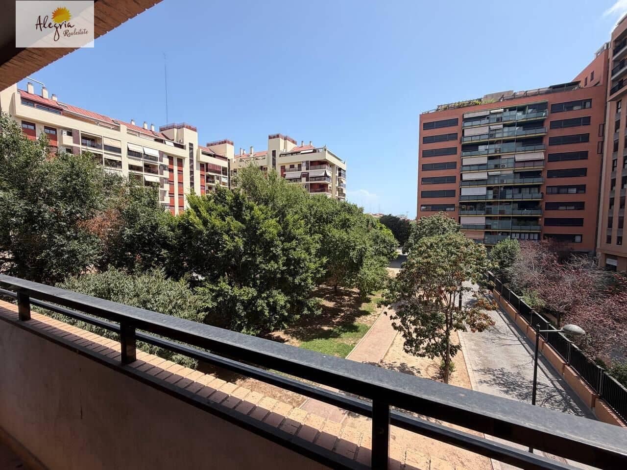 Appartement de 3 chambres à louer à Valence ville avec garage - 2 300 € (Ref: 10011552)