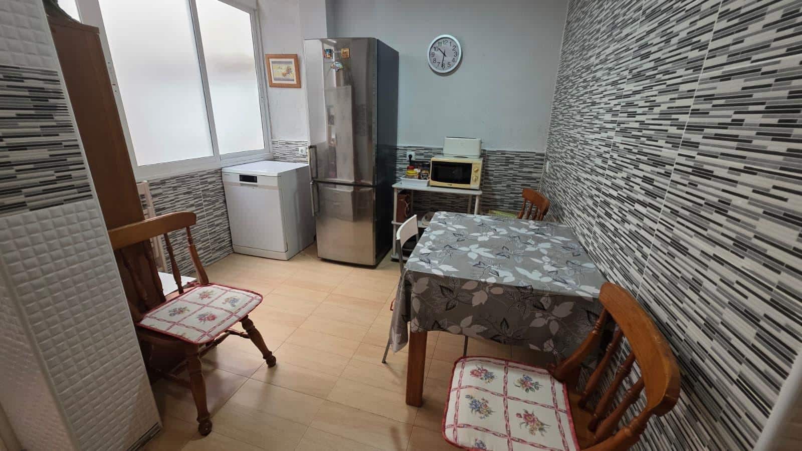 2 soveværelse Lejlighed til salg i Alicante by - € 138.000 (Ref: 10011553)