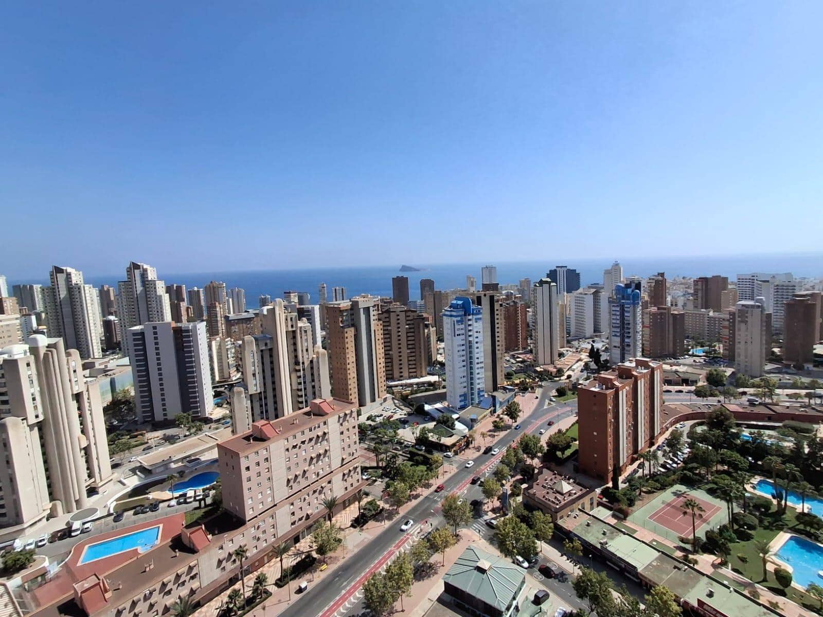 3 Zimmer Wohnung zu verkaufen in Benidorm mit Pool Garage - 719.000 € (Ref: 10013444)