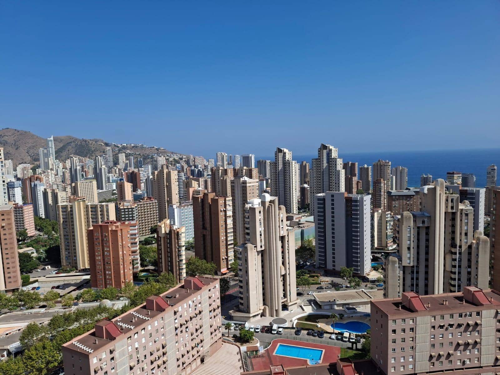 3 Zimmer Wohnung zu verkaufen in Benidorm mit Pool Garage - 719.000 € (Ref: 10013444)